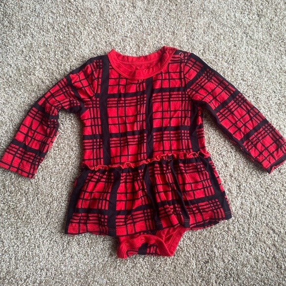 Lullaby Lane Other - Lullaby Lane Plaid Ruffle Onesie Baby Girl Christmas Outfit Long Sleeve Soft
